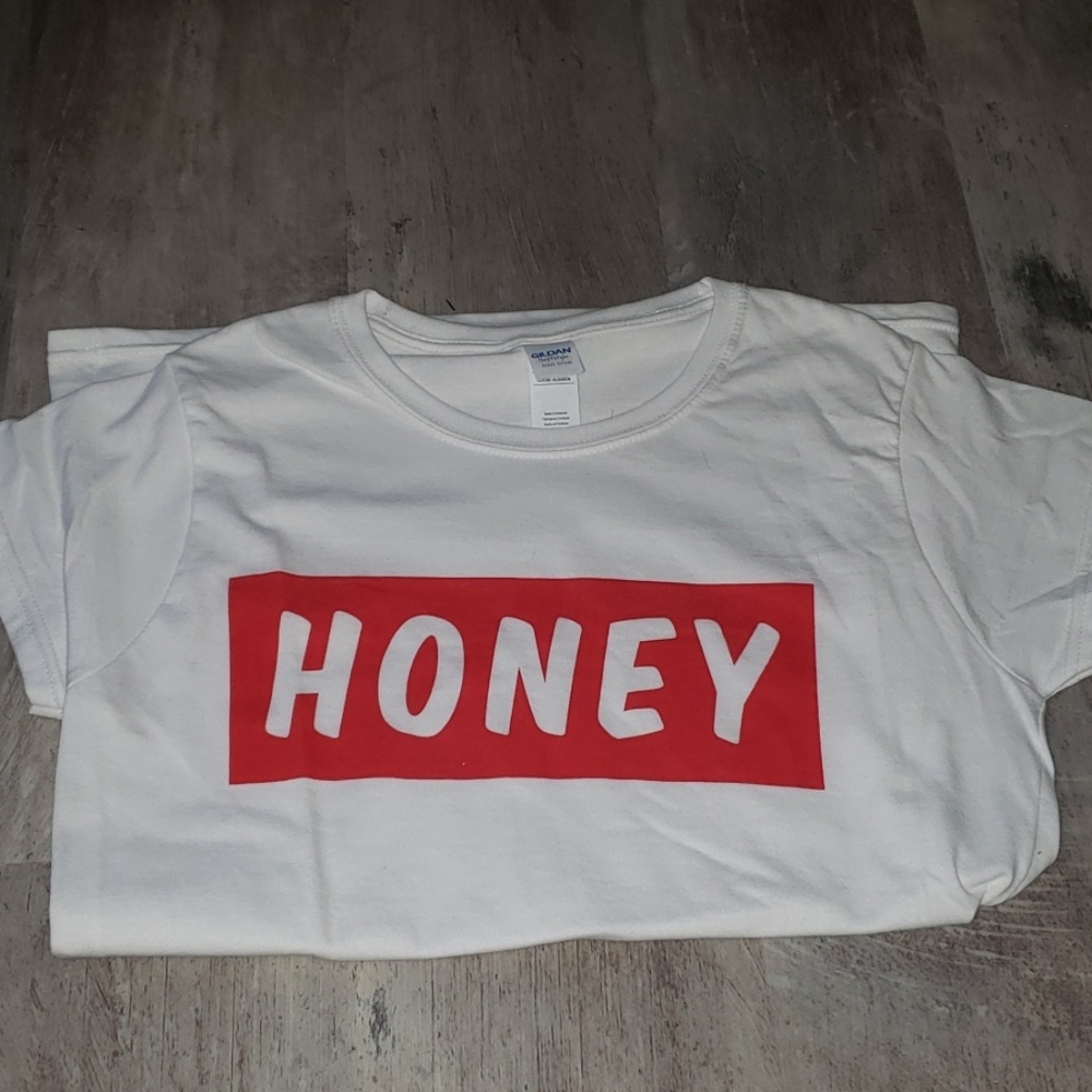 "Honey" graphic tee
